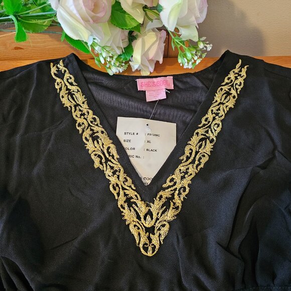 She's Cool - Vintage Gold Floral Lace V Neck Blouse - Black - Picture 9 of 11